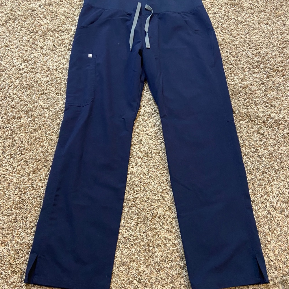 Figs scrub pants. Navy blue. Large